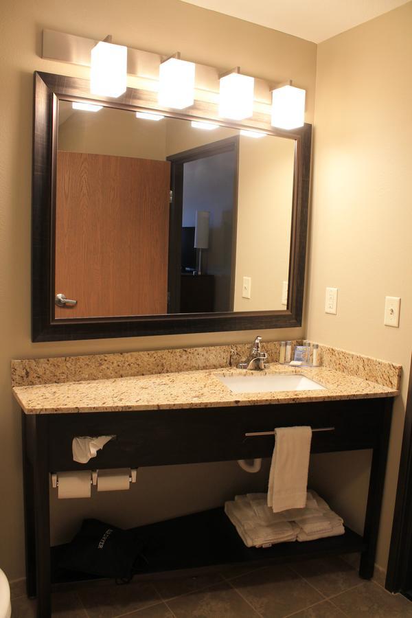 Brookstone Lodge & Suites - Emmetsburg 외부 사진